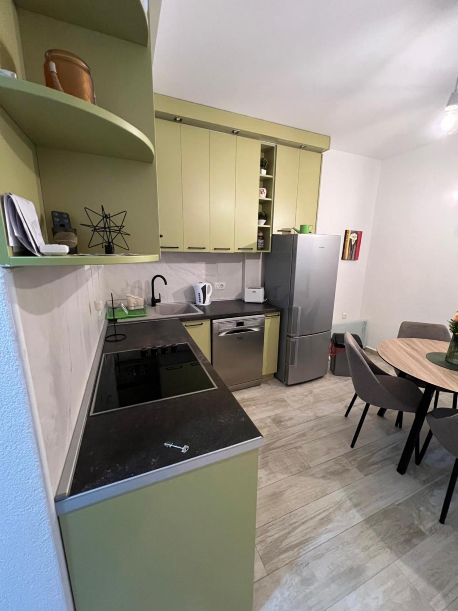 Apartman Nadja Apartment โกตอร์ ภายนอก รูปภาพ