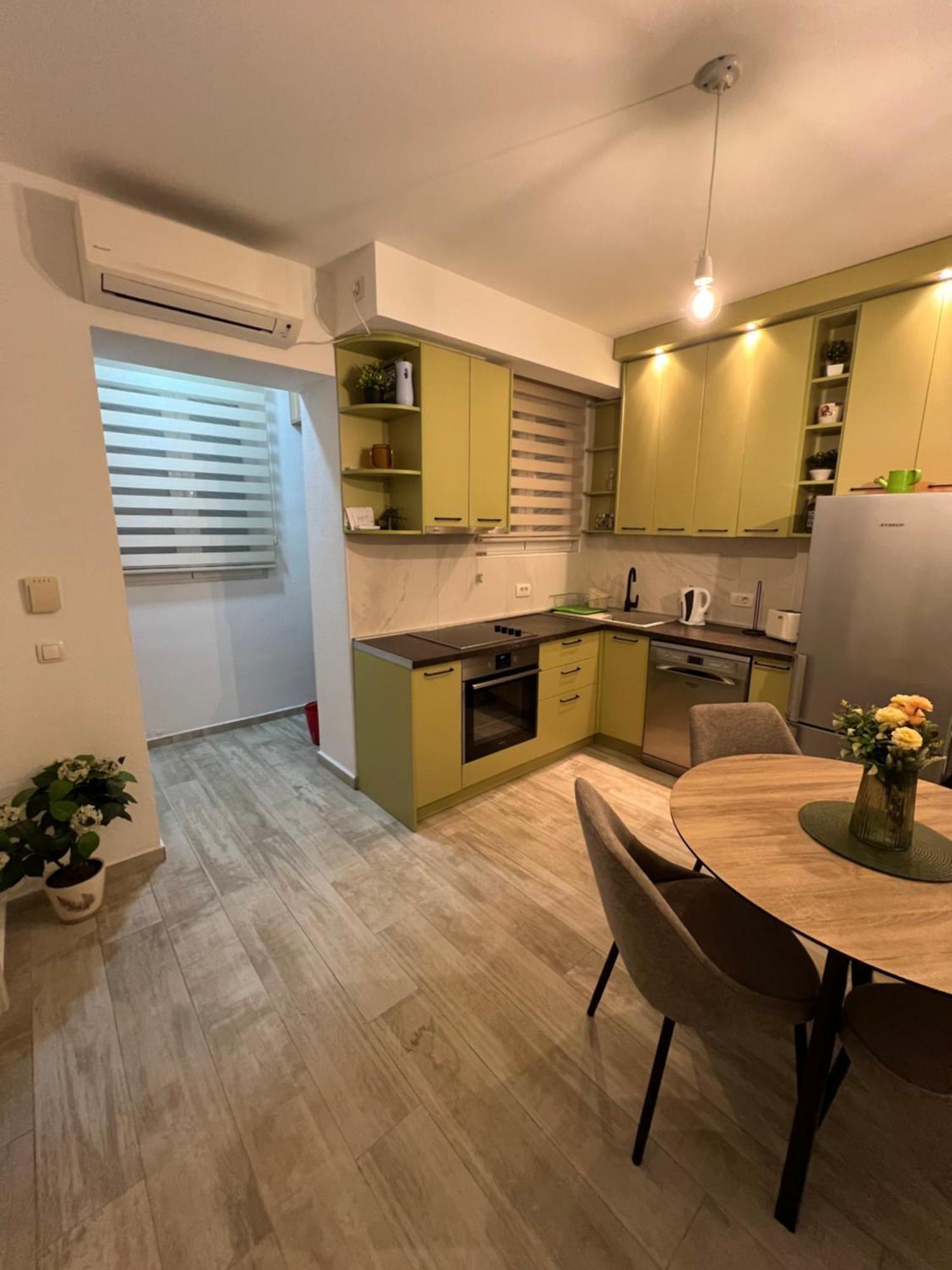 Apartman Nadja Apartment โกตอร์ ภายนอก รูปภาพ